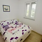 Vesela - Premium One Bedroom With Terrace And Partial Sea View Апартаменты *