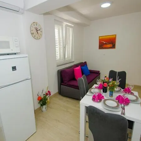 Apartment Vesela - Premium One Bedroom With Terrace And Partial Sea View *