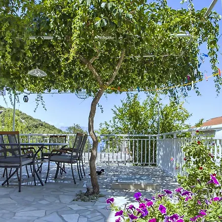 Vesela - Premium One Bedroom With Terrace And Partial Sea View Apartment