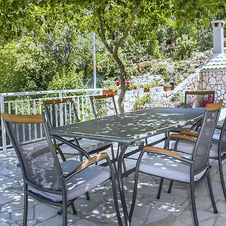 Vesela - Premium One Bedroom With Terrace And Partial Sea View